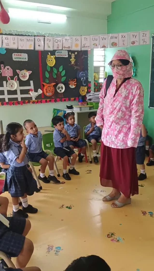 A personal safety awareness session being run in a junior classroom